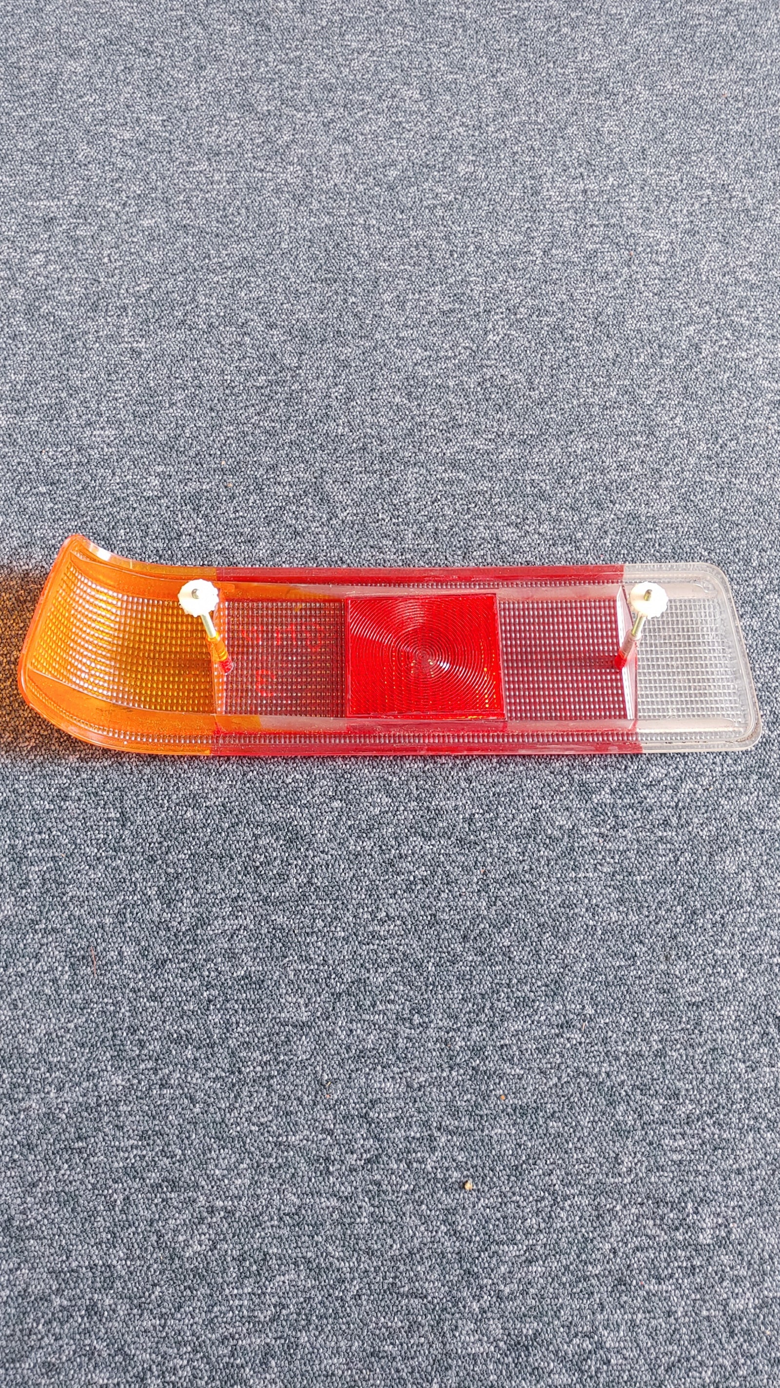 BMW E21 Streuscheibe Rücklicht (Rechts) Bild 2