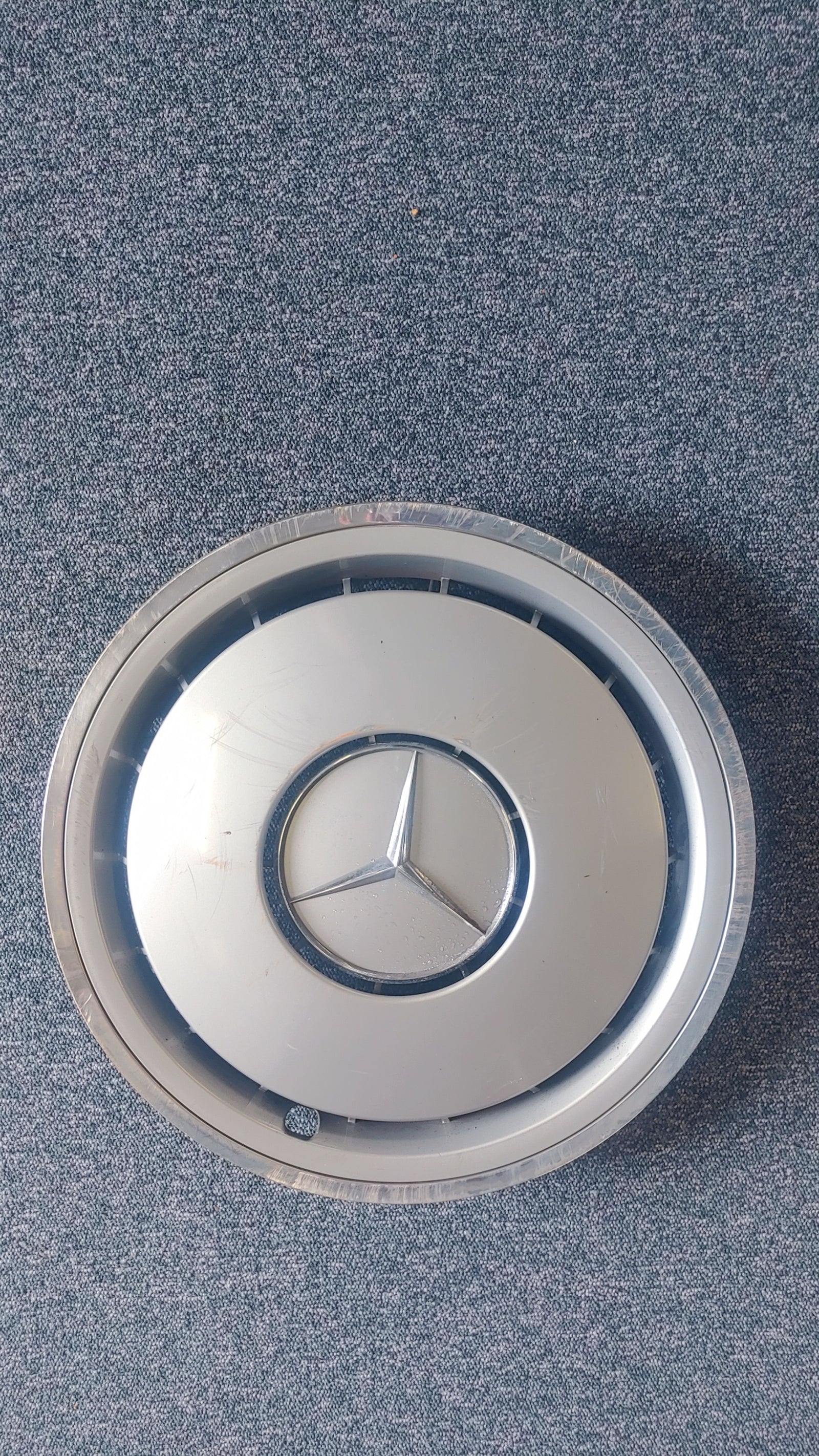 Mercedes W124/W210 Satz Radkappen für Stahlfelgen Bild 3