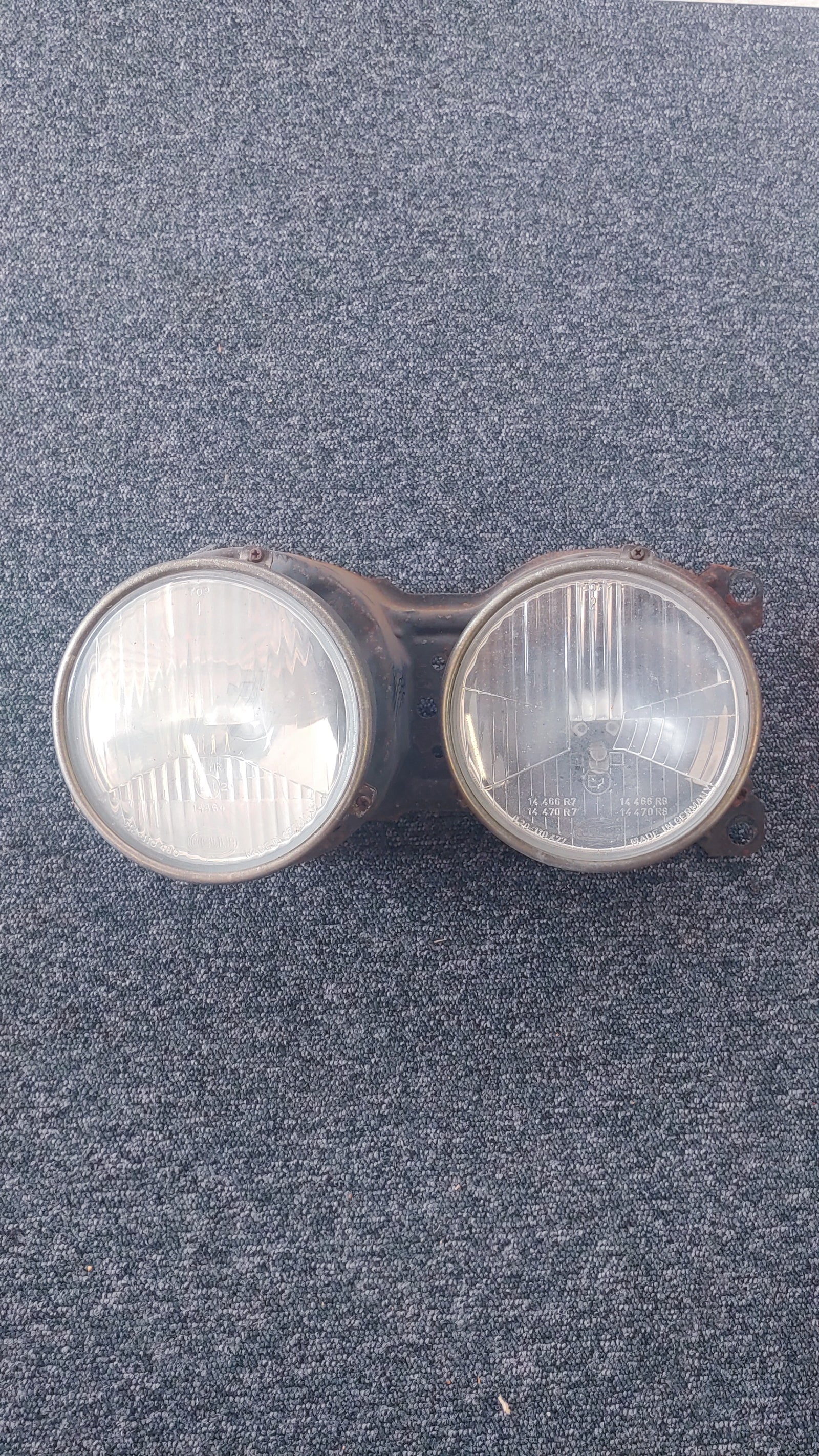 BMW E24 Frontscheinwerfer (Rechts) Bild 1