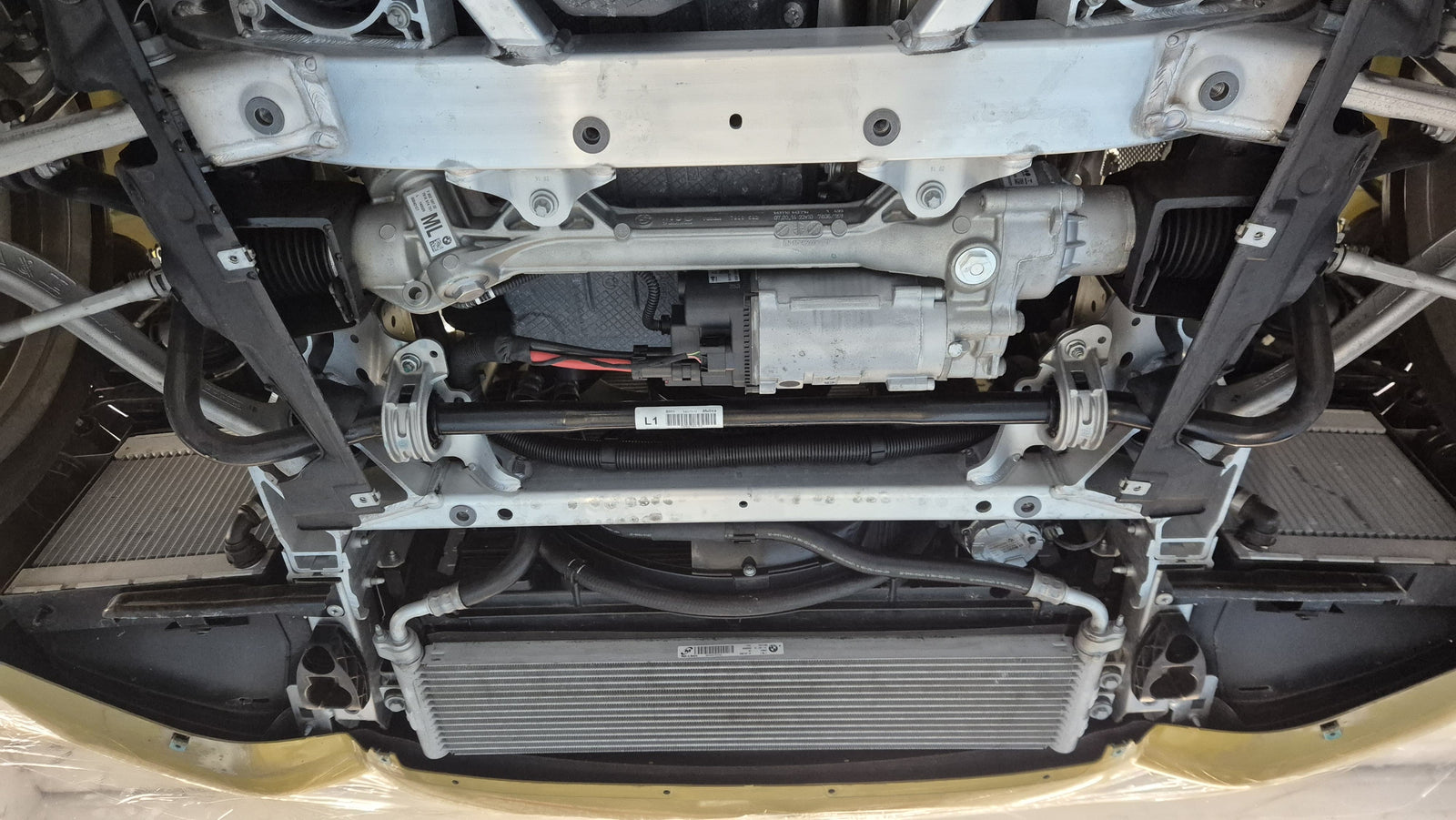 BMW M4 F82 - im Kundenauftrag (Handschalter, Carbondach, Neuwertig) Bild 93