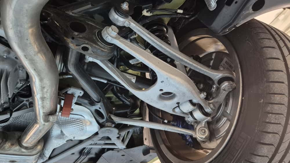 BMW M4 F82 - im Kundenauftrag (Handschalter, Carbondach, Neuwertig) Bild 97