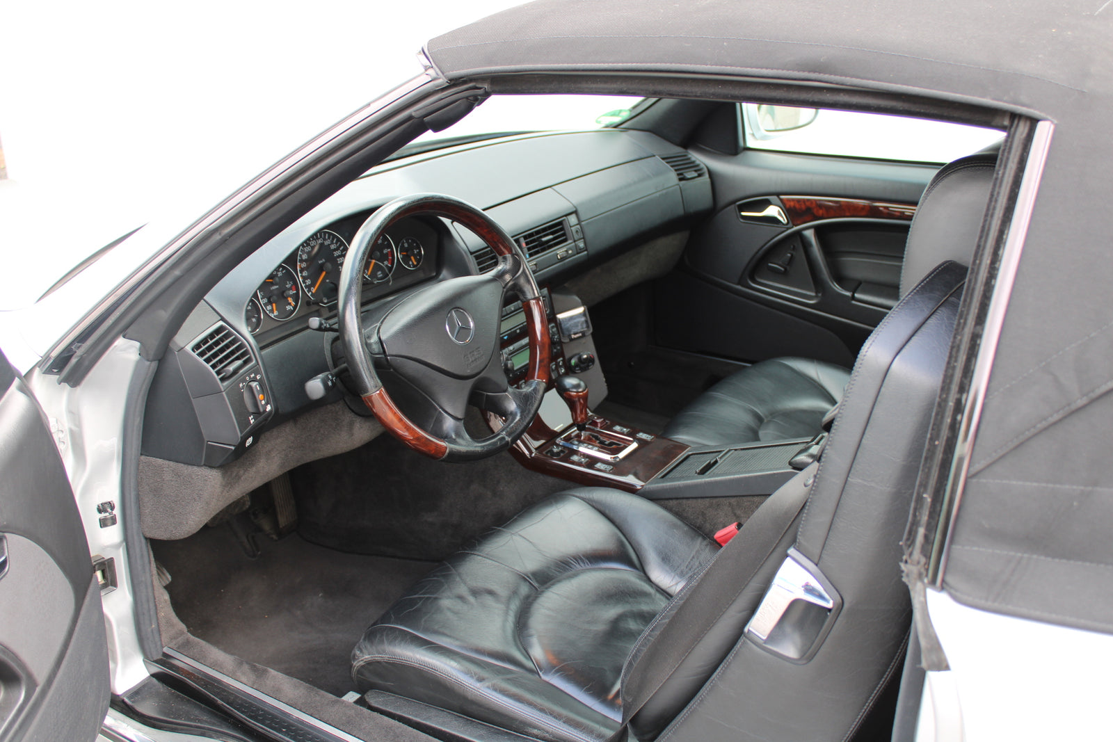 Mercedes-Benz SL 320 - im Kundenauftrag (Xenon, SHZ, EDW) Bild 25