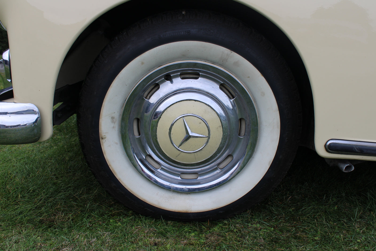 Mercedes 300d Cabriolet D (W189) - im Kundenauftrag (Restauriert, Servo, Schaltgetriebe, Wertgutachten) Bild 22