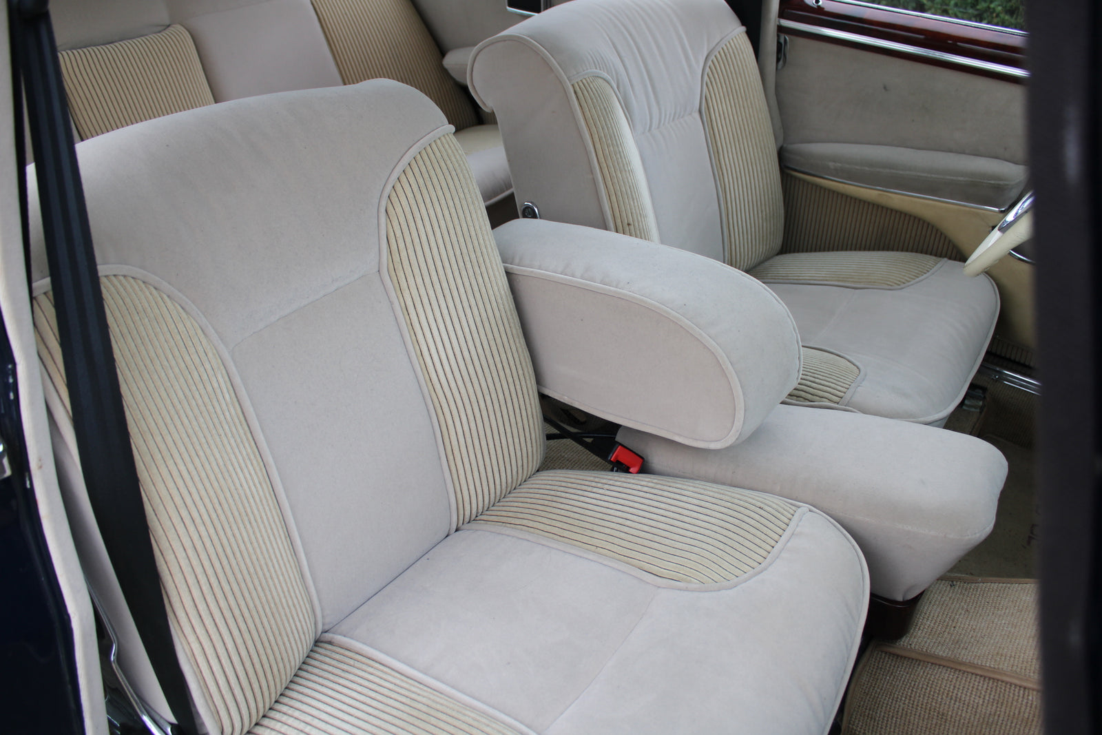 Mercedes 300 SE Lang (W112) - im Kundenauftrag (Restauriert, Automatik, TÜV bis 05/2027) Bild 40