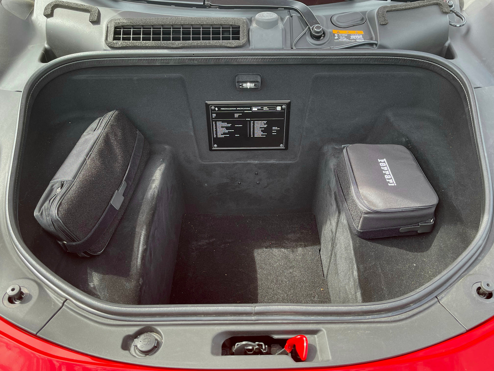 Ferrari 296 GTS - im Kundenauftrag (Lift, Racing Seats, Carbon, LED, Shields) Bild 52