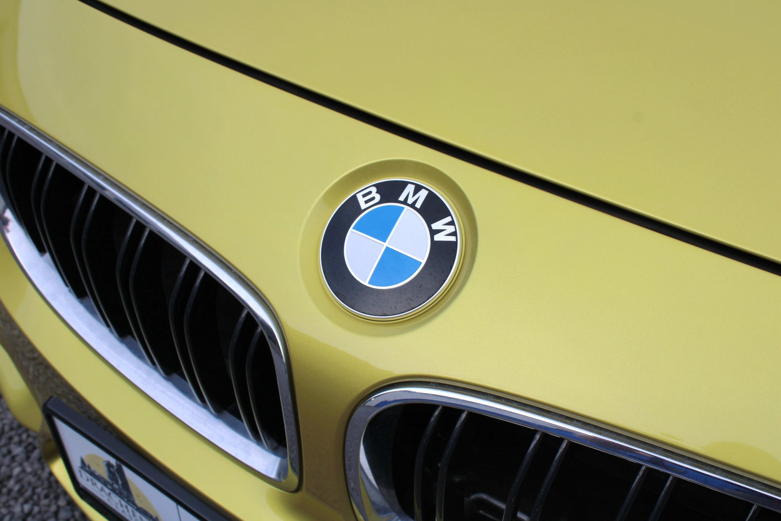 BMW M4 F82 - im Kundenauftrag (Handschalter, Carbondach, Neuwertig) Bild 12
