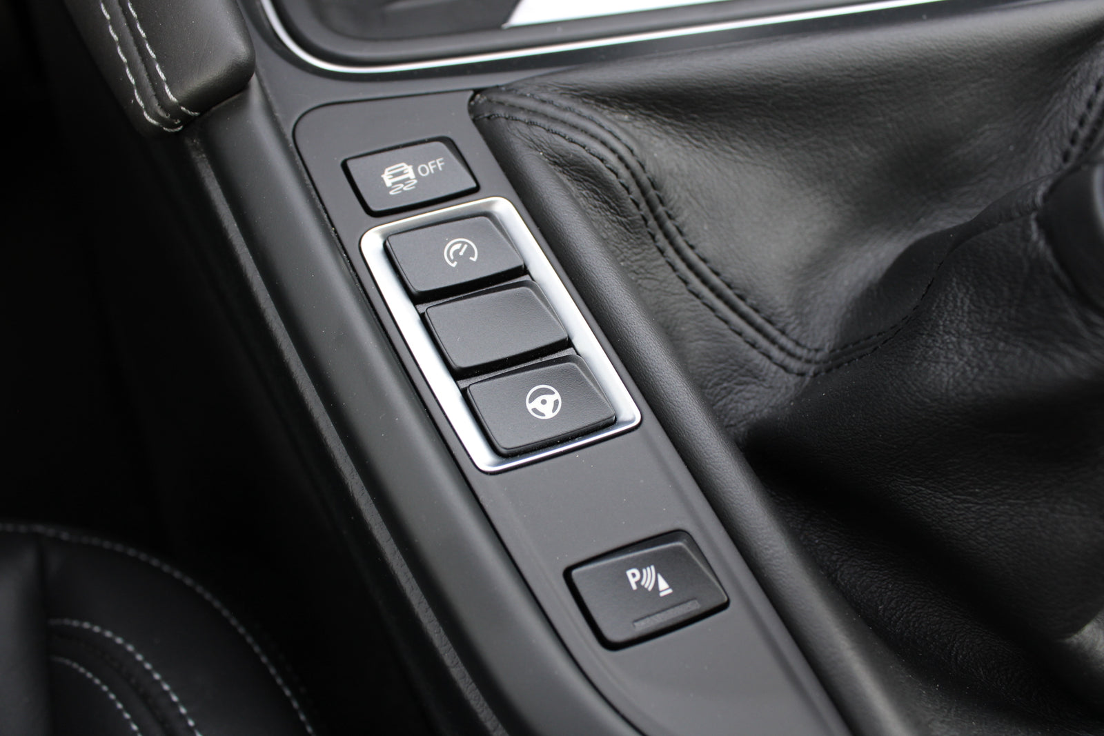 BMW M4 F82 - im Kundenauftrag (Handschalter, Carbondach, Neuwertig) Bild 56