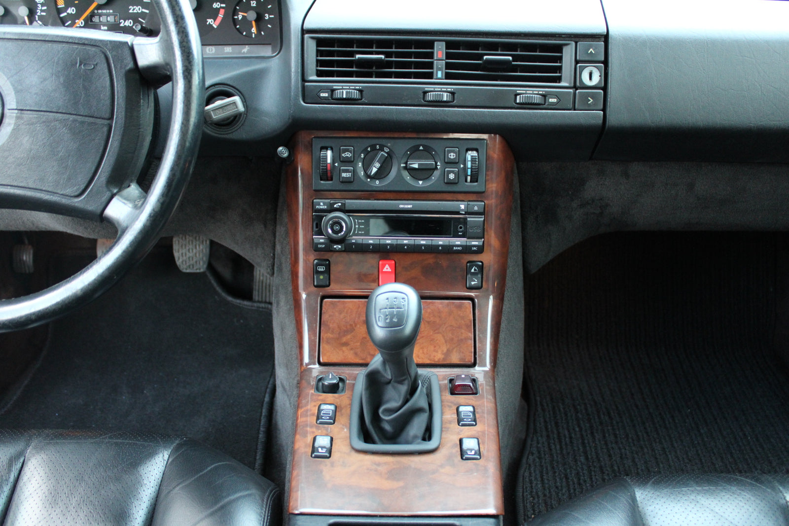 2025 - Mercedes-Benz 300SL (1990) Bild 35