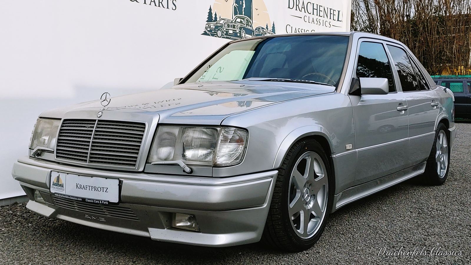 2022 - Mercedes-Benz E 300-24 3.4 AMG (1993) Bild 5