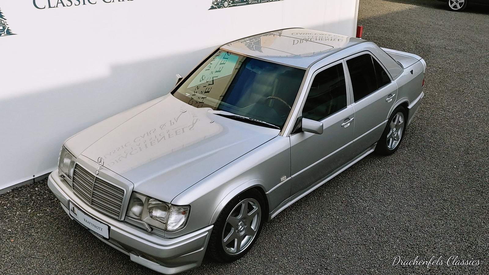 2022 - Mercedes-Benz E 300-24 3.4 AMG (1993) Bild 9