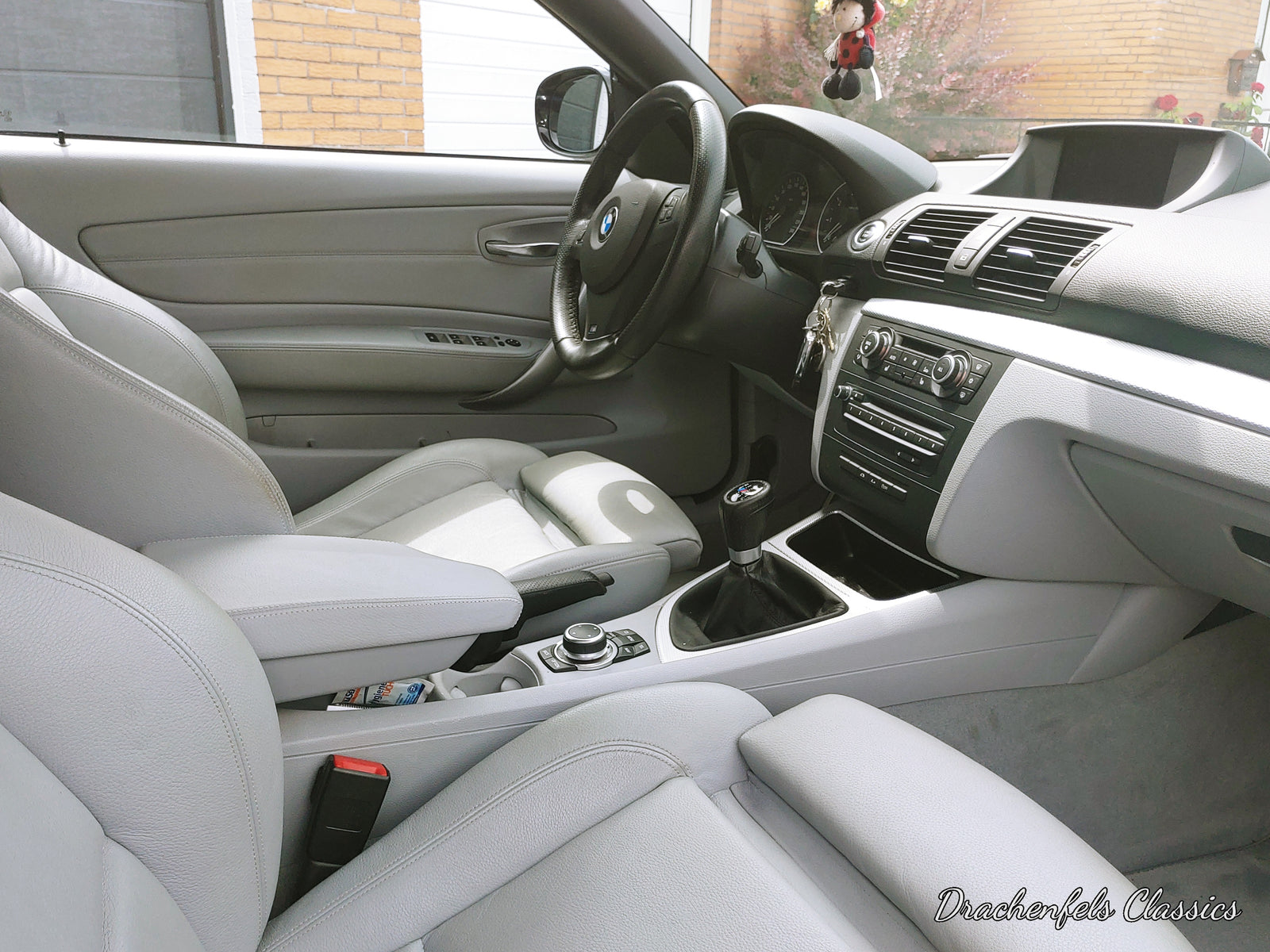 2021 - BMW 118i Cabriolet (2009) Bild 12