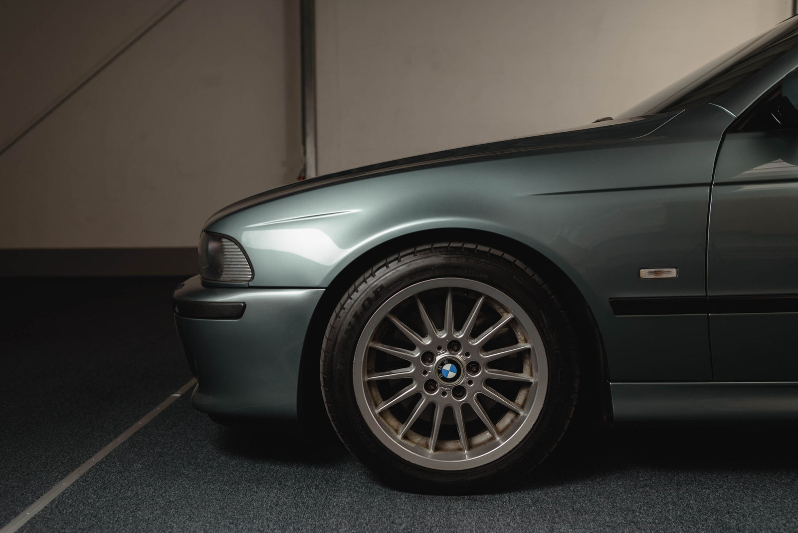 2020 - BMW 530iA (E39) (2001) Bild 4