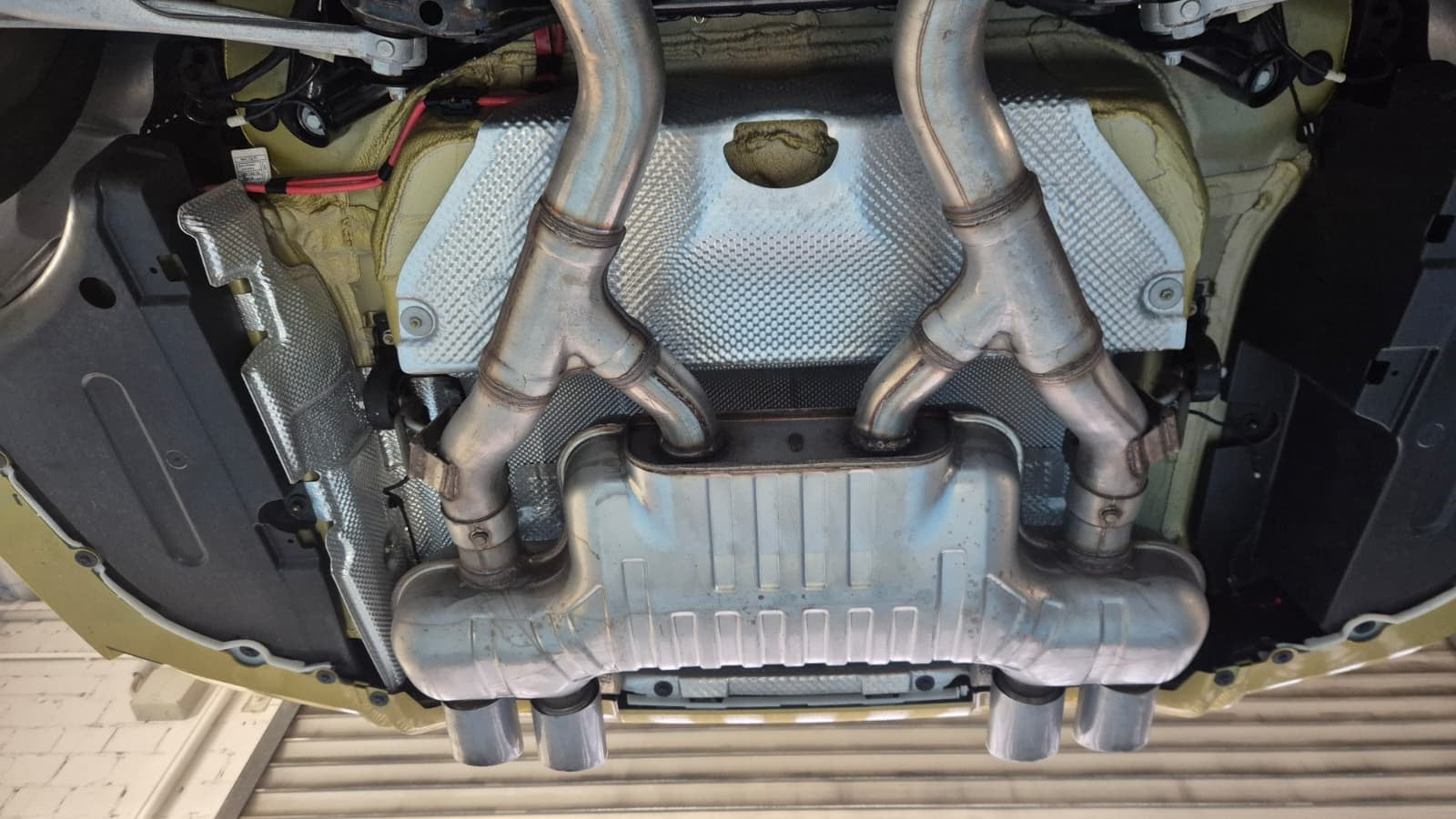 BMW M4 F82 - im Kundenauftrag (Handschalter, Carbondach, Neuwertig) Bild 88