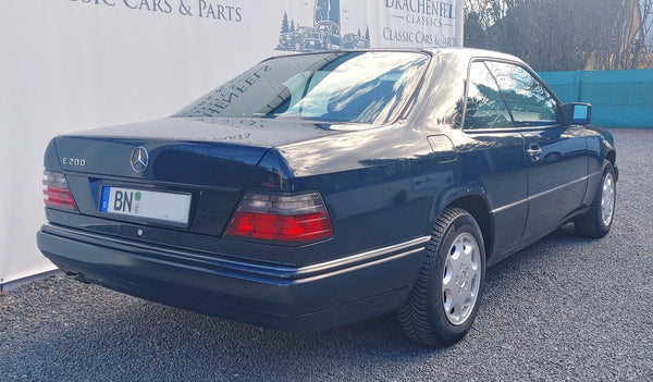 2024 - Mercedes-Benz CE 200 (1995)