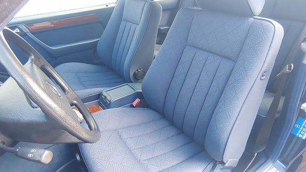 2024 - Mercedes-Benz CE 200 (1995)