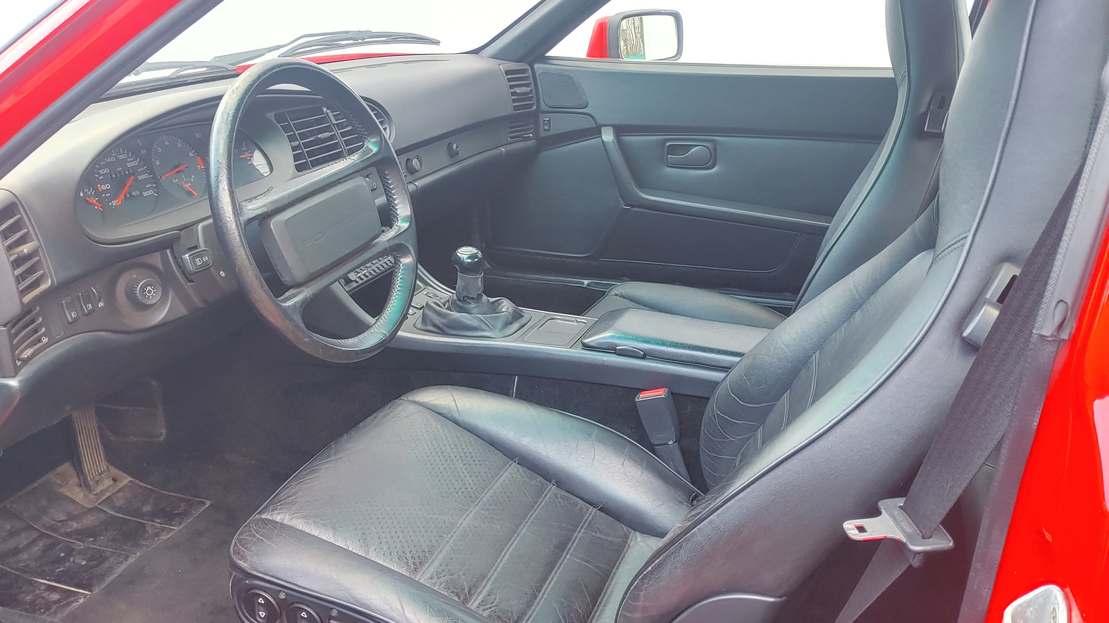 2024 - Porsche 944 Turbo (1988) Bild 16