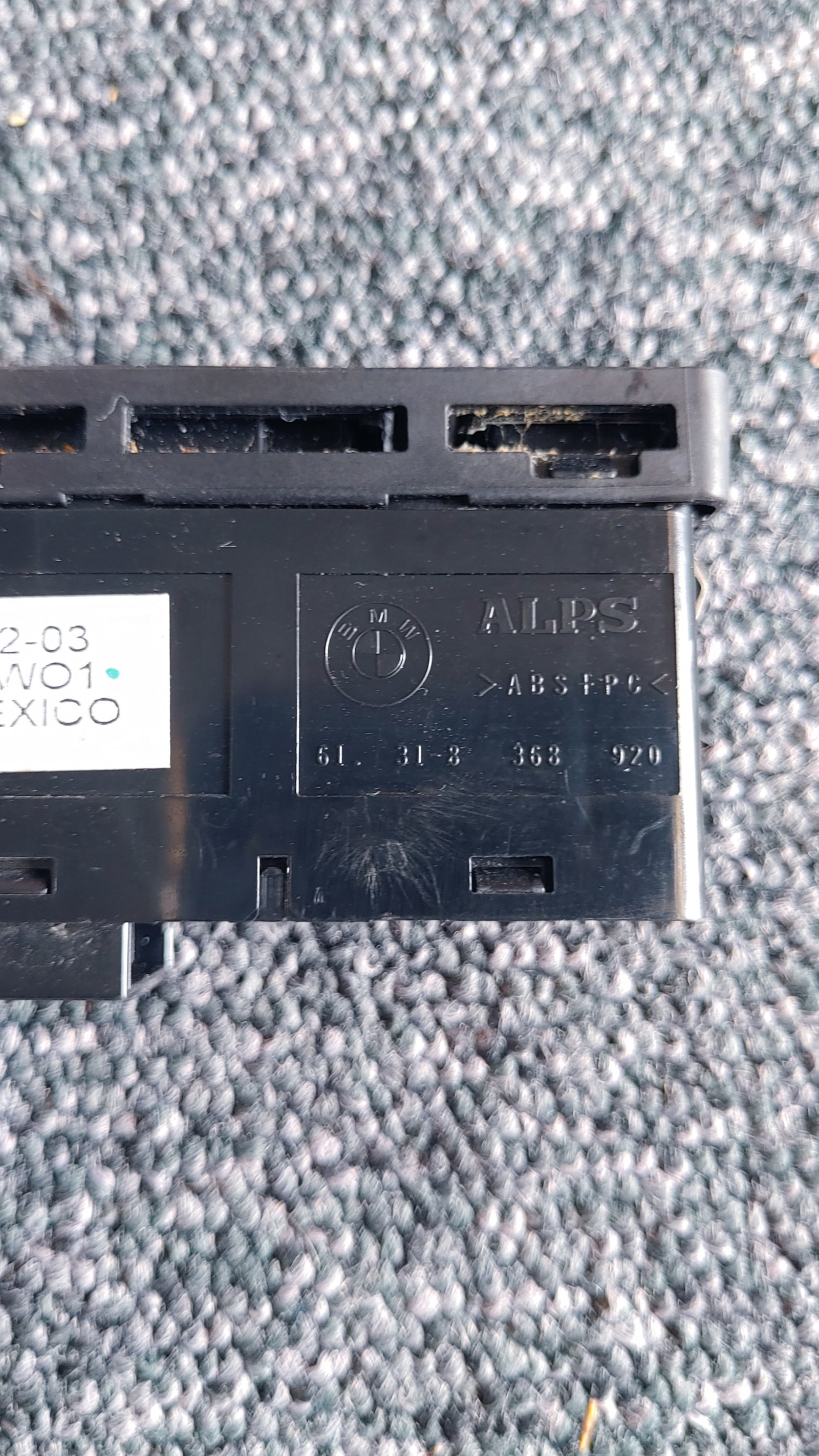 BMW E46 Schalter Warnblinkanlage Bild 3