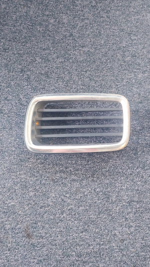 BMW E24 Ziergitter Kühlergrill (Rechts) Vorschau 1