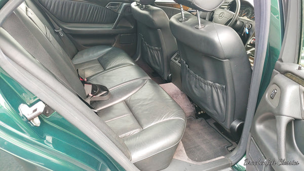 Mercedes-Benz E320 (W210) 1. Hand, Amazonitgrün metallic (1997)