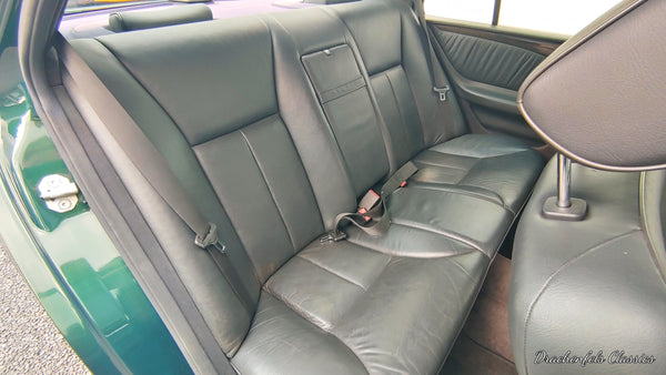 Mercedes-Benz E320 (W210) 1. Hand, Amazonitgrün metallic (1997)