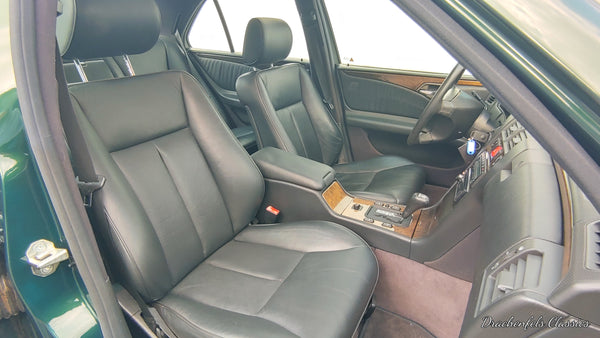 Mercedes-Benz E320 (W210) 1. Hand, Amazonitgrün metallic (1997)