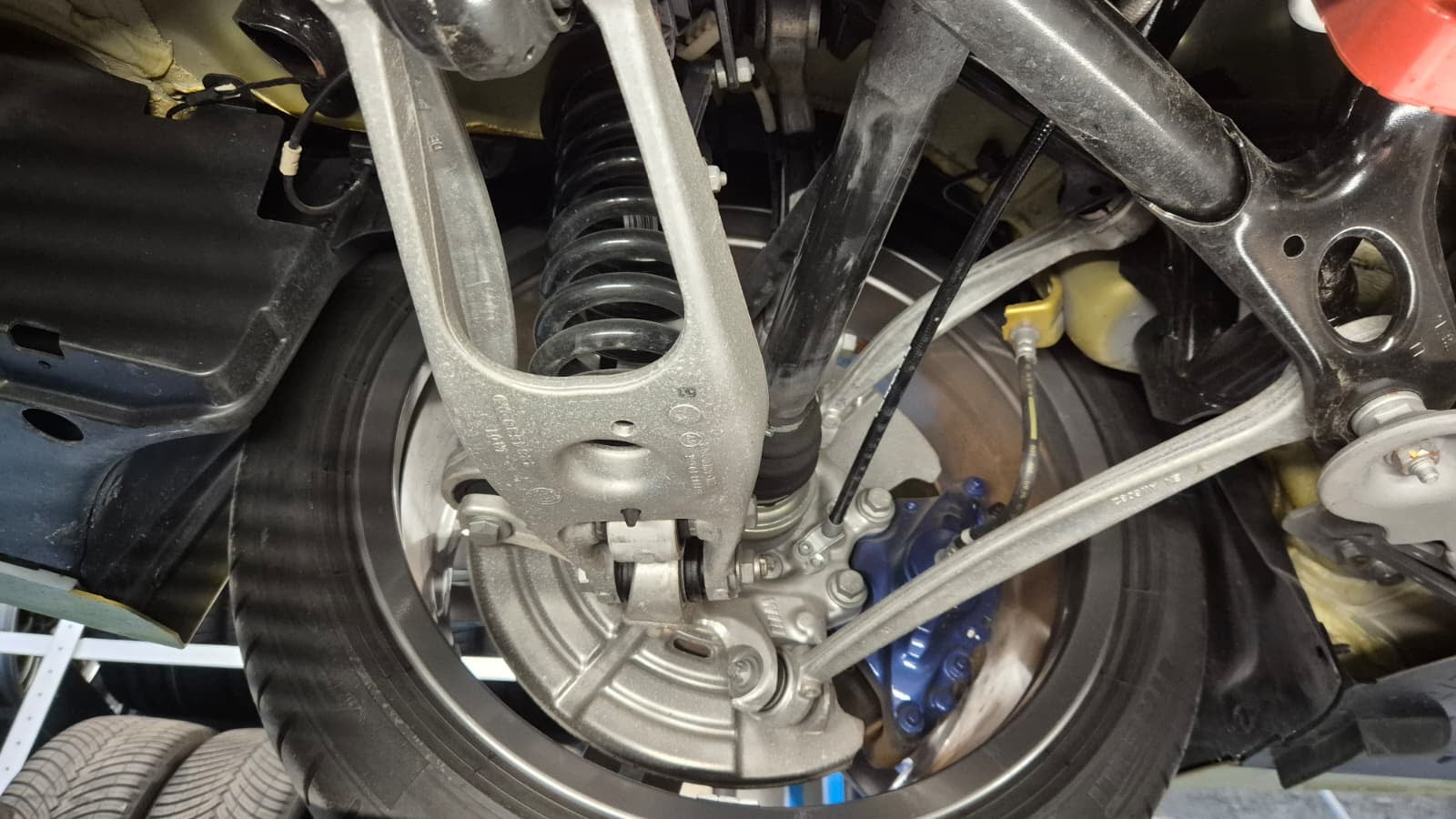 BMW M4 F82 - im Kundenauftrag (Handschalter, Carbondach, Neuwertig) Bild 103