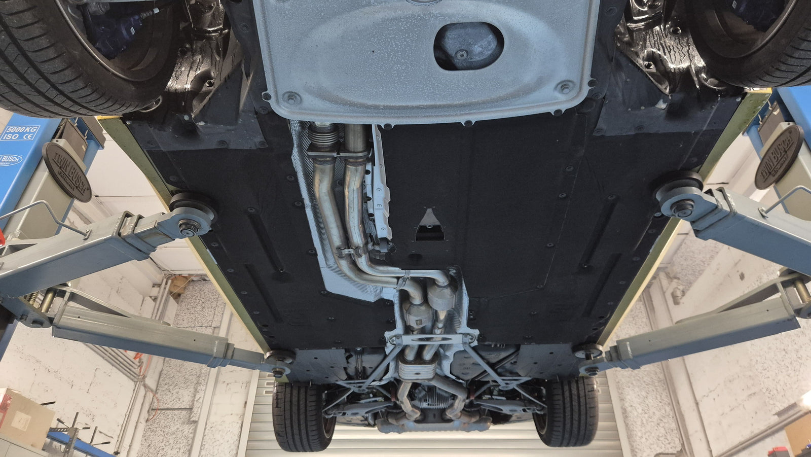 BMW M4 F82 - im Kundenauftrag (Handschalter, Carbondach, Neuwertig) Bild 91