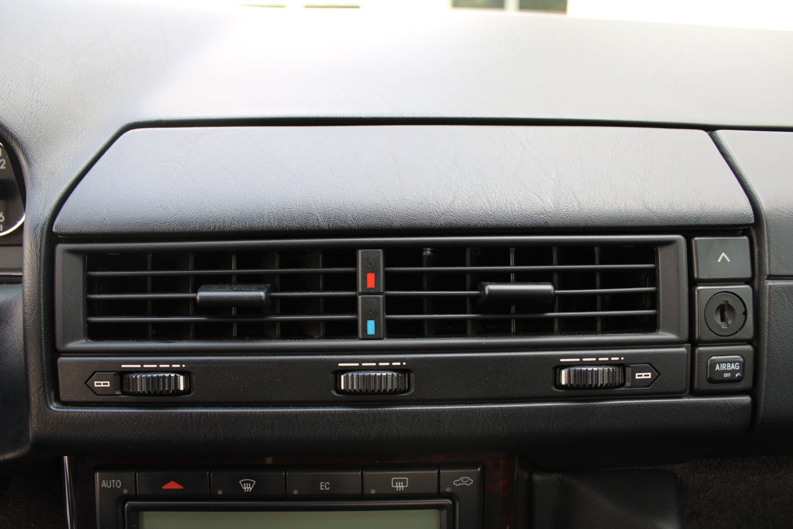 Mercedes-Benz SL 320 - im Kundenauftrag (Xenon, SHZ, EDW) Bild 32