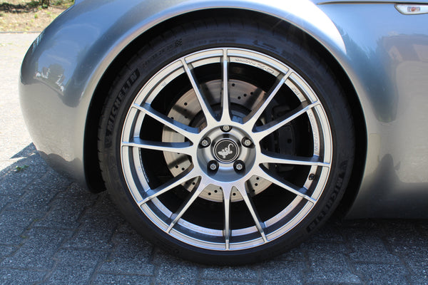 Wiesmann Roadster MF4 - im Kundenauftrag (Liftsystem, OZ-Felgen, Rückfahrkamera)