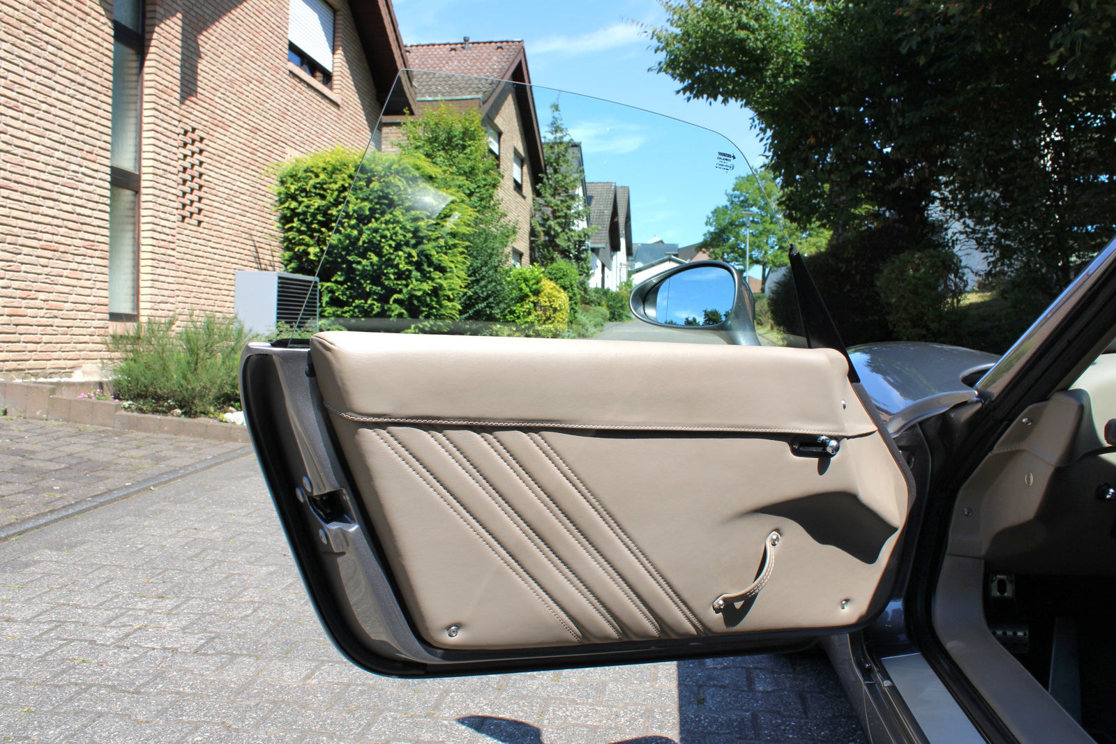 Wiesmann Roadster MF4 - im Kundenauftrag (Liftsystem, OZ-Felgen, Rückfahrkamera) Bild 24