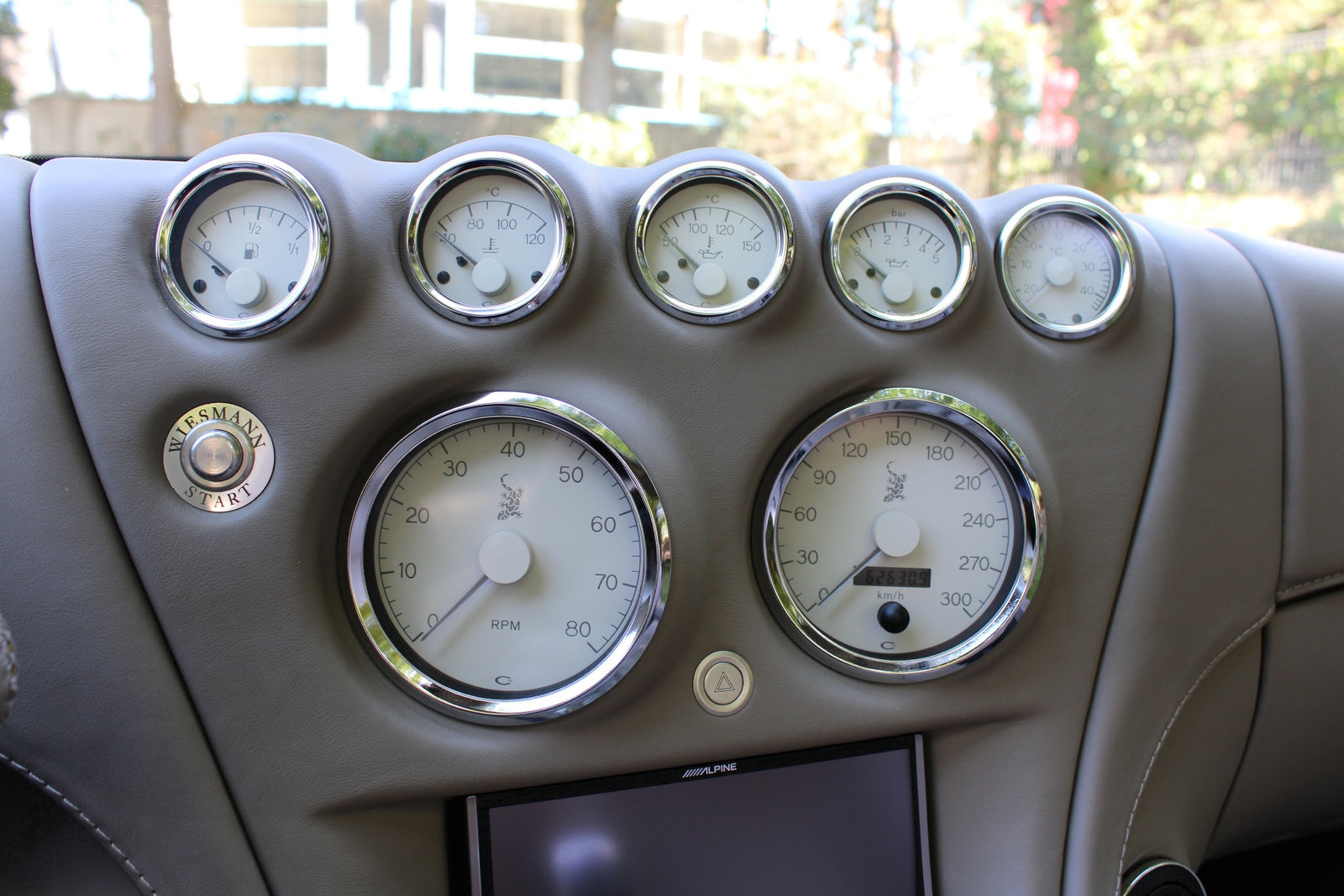 Wiesmann Roadster MF4 - im Kundenauftrag (Liftsystem, OZ-Felgen, Rückfahrkamera) Bild 32