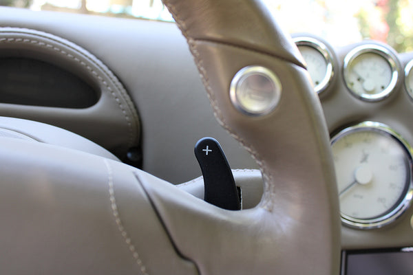 Wiesmann Roadster MF4 - im Kundenauftrag (Liftsystem, OZ-Felgen, Rückfahrkamera)