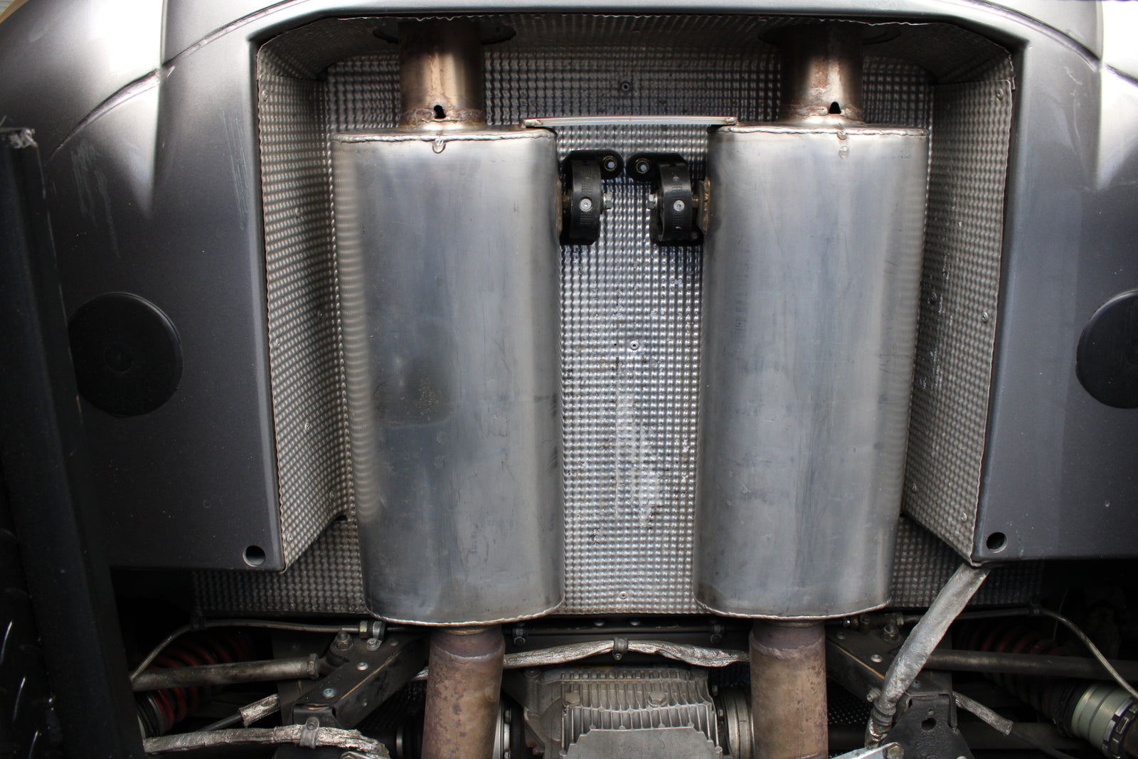 Wiesmann Roadster MF4 - im Kundenauftrag (Liftsystem, OZ-Felgen, Rückfahrkamera) Bild 46