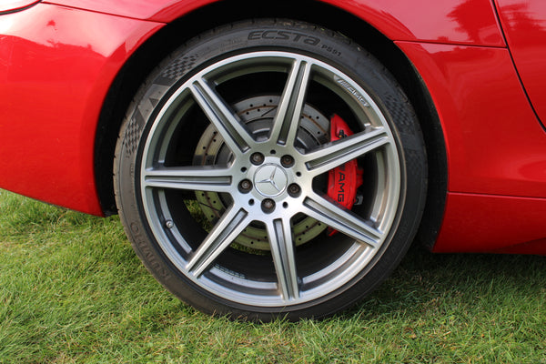 Mercedes SLS AMG - im Kundenauftrag (Seltene Farbkombi, 2. Hand, Service neu)