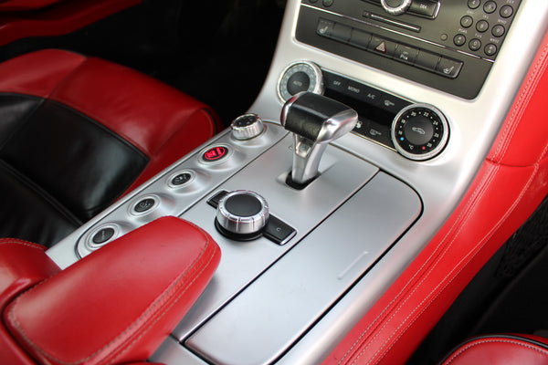 Mercedes SLS AMG - im Kundenauftrag (Seltene Farbkombi, 2. Hand, Service neu)