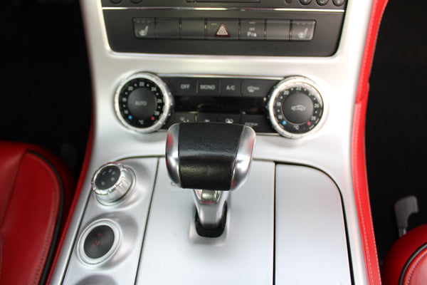 Mercedes SLS AMG - im Kundenauftrag (Seltene Farbkombi, 2. Hand, Service neu)