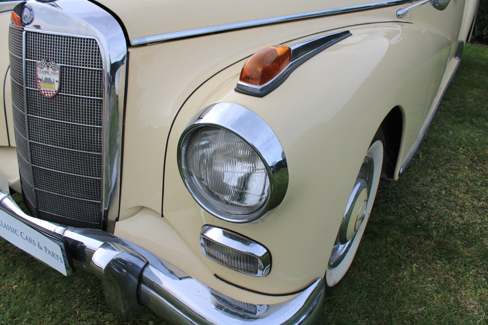 Mercedes 300d Cabriolet D (W189) - im Kundenauftrag (Restauriert, Servo, Schaltgetriebe, Wertgutachten) Bild 10