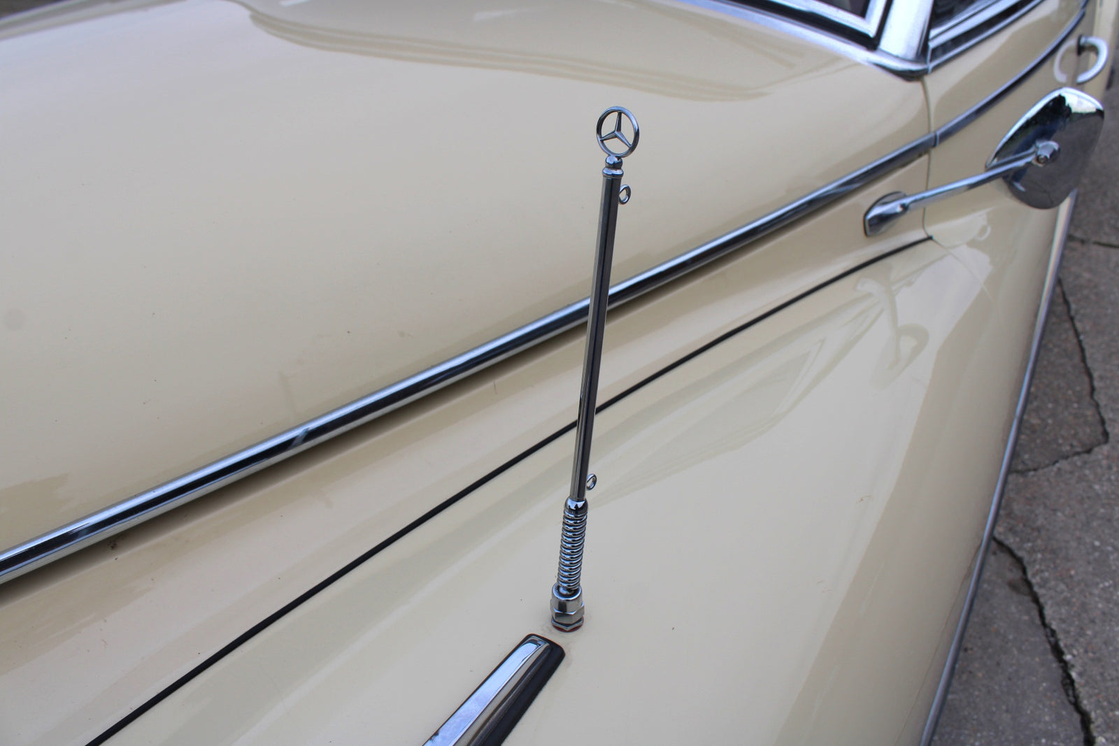 Mercedes 300d Cabriolet D (W189) - im Kundenauftrag (Restauriert, Servo, Schaltgetriebe, Wertgutachten) Bild 15