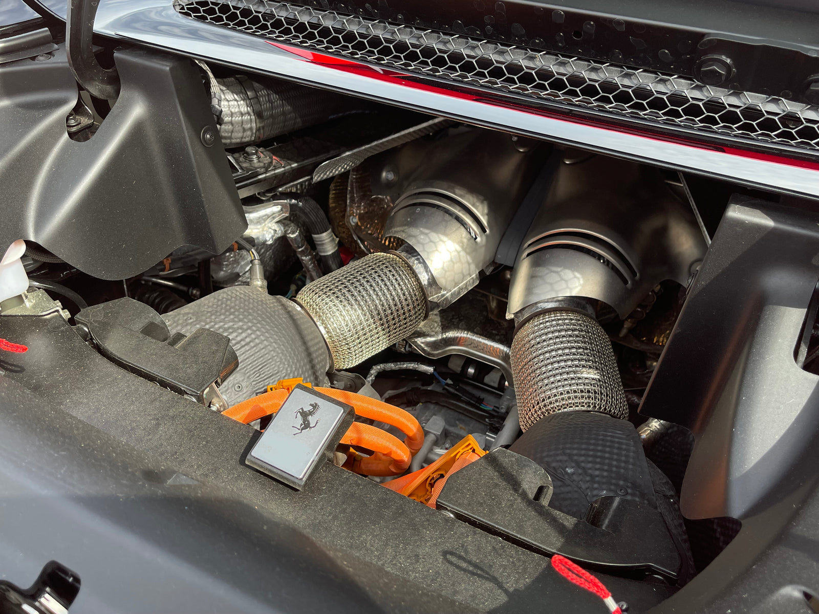 Ferrari 296 GTS - im Kundenauftrag (Lift, Racing Seats, Carbon, LED, Shields) Bild 56