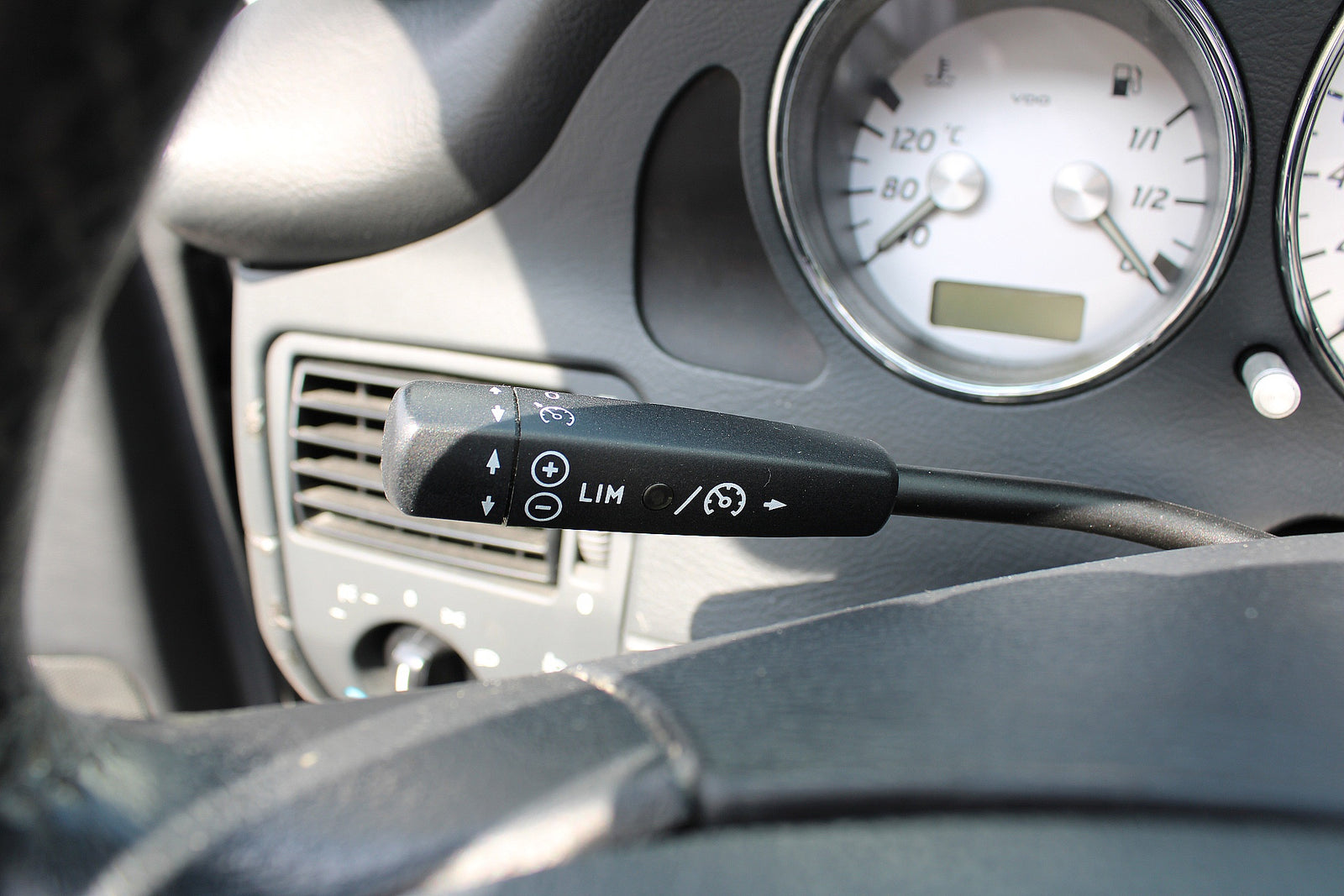 Mercedes SLK 200 Kompressor Final Edition - im Kundenauftrag (Leder, SHZ, Tempomat, TÜV neu) Bild 27