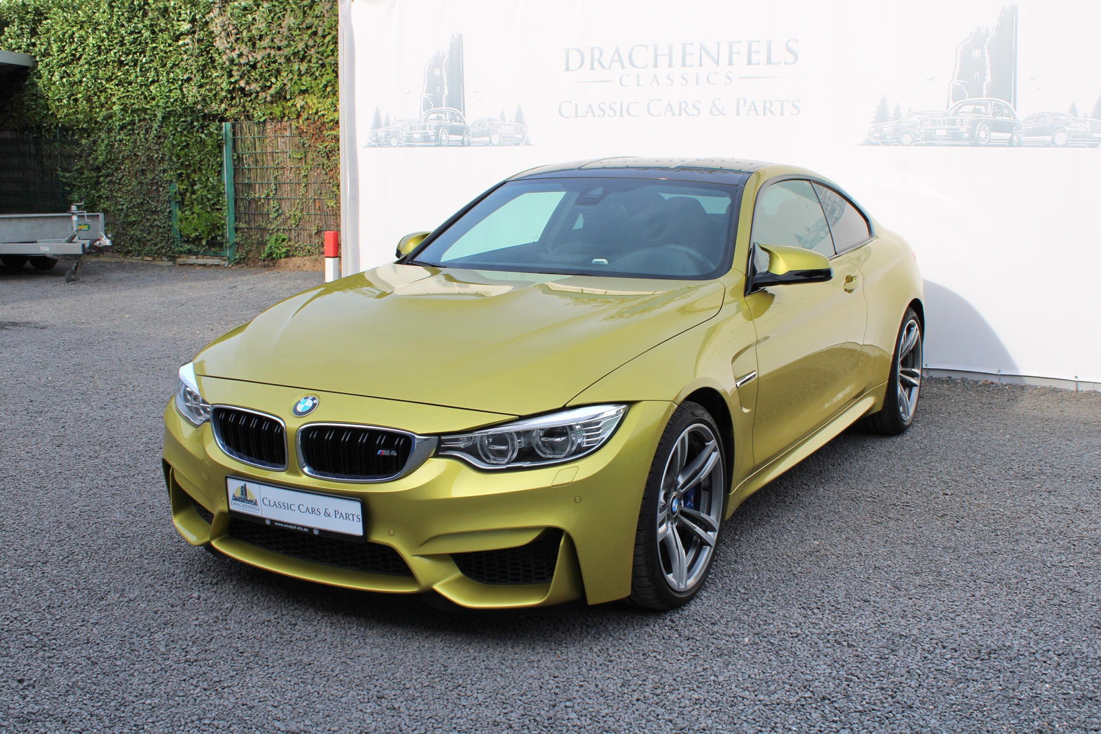 BMW M4 F82 - im Kundenauftrag (Handschalter, Carbondach, Neuwertig) Bild 2
