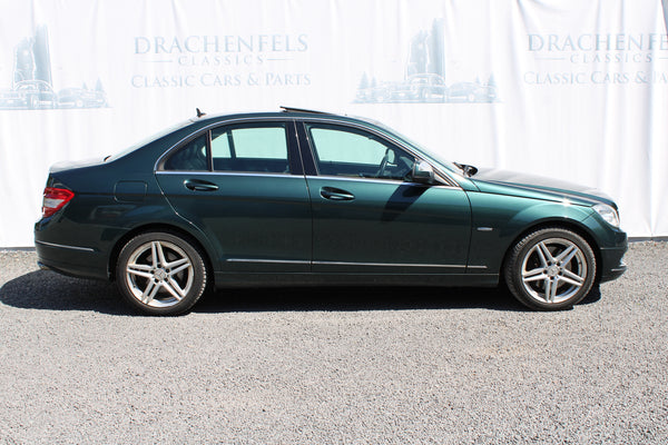 Mercedes-Benz C350 4-Matic Avantgarde - Hinterachse revidiert, Schiebedach, PDC, TÜV neu
