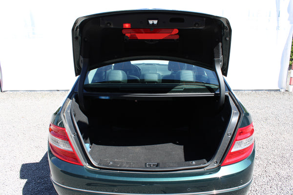 Mercedes-Benz C350 4-Matic Avantgarde - Hinterachse revidiert, Schiebedach, PDC, TÜV neu