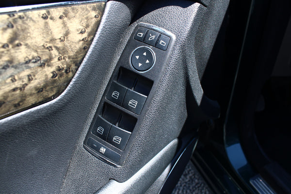 Mercedes-Benz C350 4-Matic Avantgarde - Hinterachse revidiert, Schiebedach, PDC, TÜV neu
