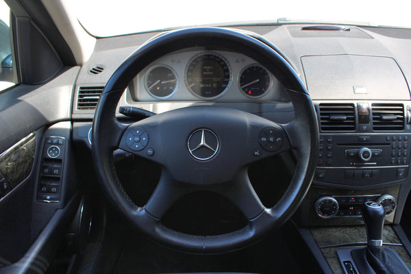 Mercedes-Benz C350 4-Matic Avantgarde - Hinterachse revidiert, Schiebedach, PDC, TÜV neu