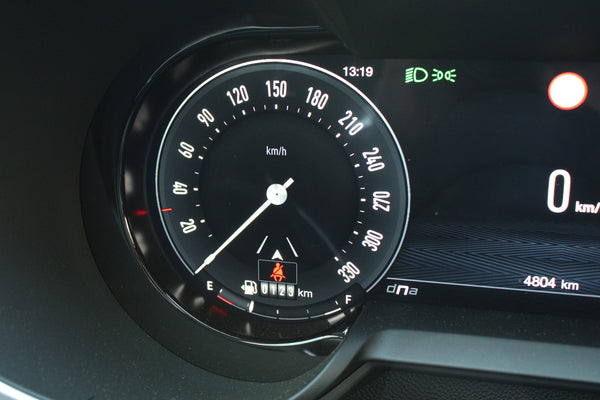 Alfa Romeo Stelvio Quadrifoglio Anniversario 100 - im Kundenauftrag (Limitiert, Pano, Carbon, Allrad)