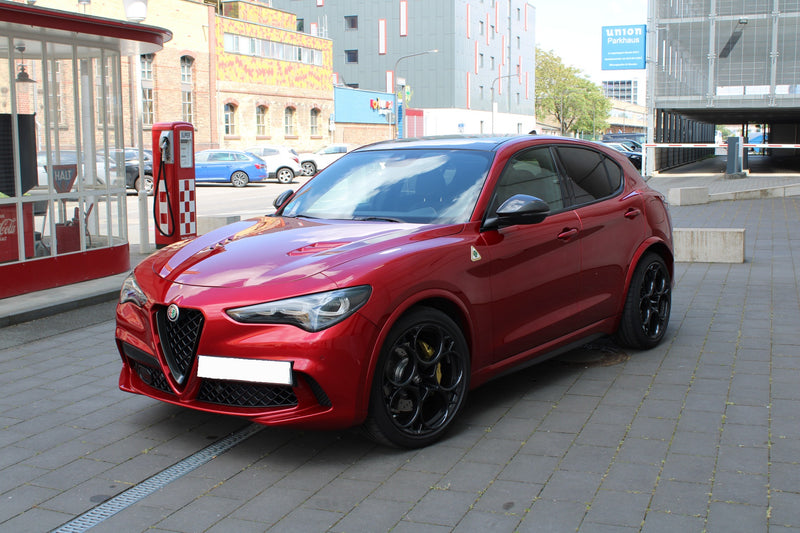 Alfa Romeo Stelvio Quadrifoglio Anniversario 100 - im Kundenauftrag (Limitiert, Pano, Carbon, Allrad)