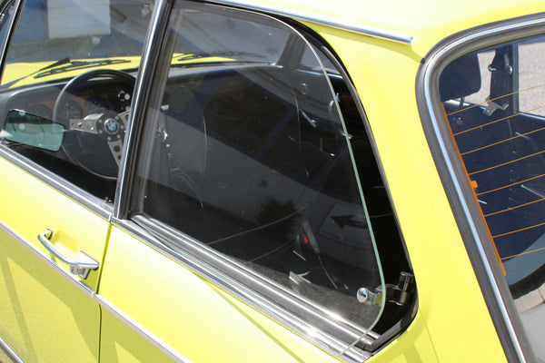 BMW 2002 Automatic - im Kundenauftrag (Restauriert, Velours, Edition L)