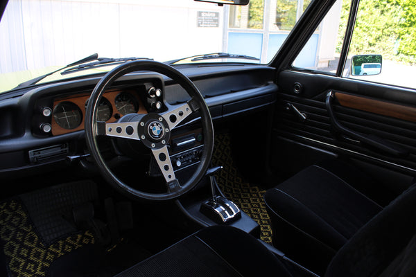 BMW 2002 Automatic - im Kundenauftrag (Restauriert, Velours, Edition L)