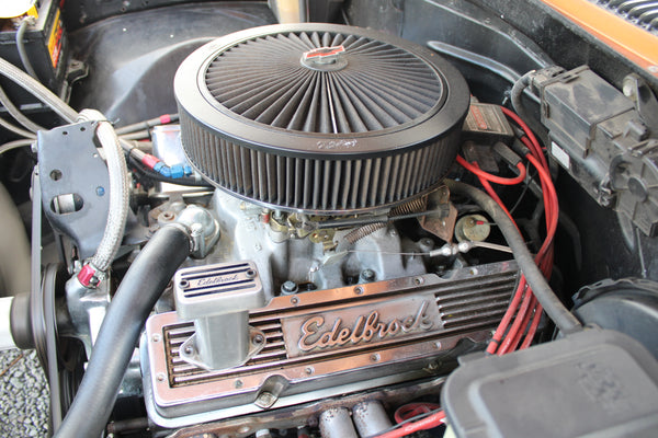 Chevrolet C1500 5,7L Fleetside Short Bed - Im Kundenauftrag (Umfangreich überarbeitet, TÜV, Holley, Borla, Auto Meter)